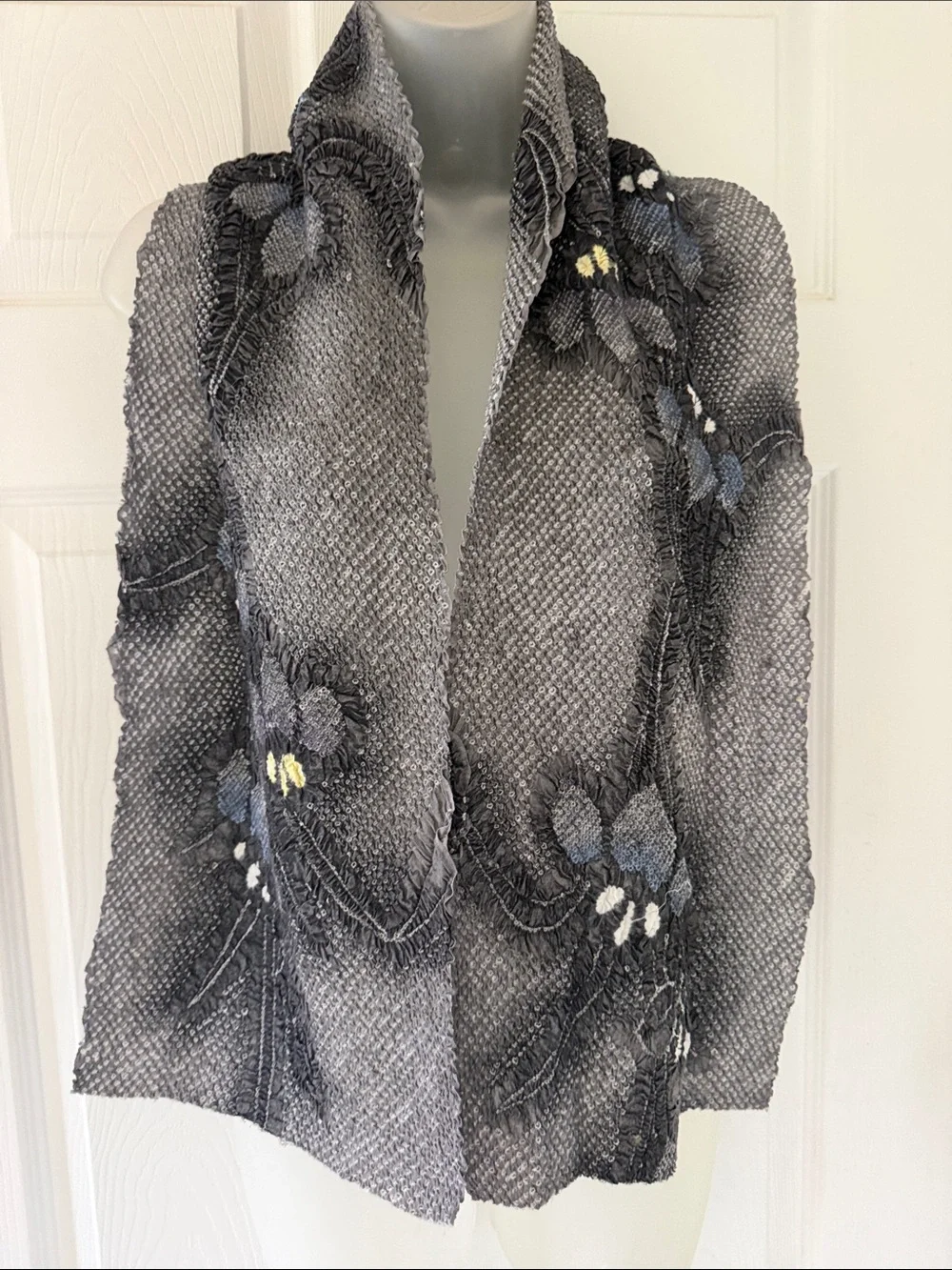 Stunning Vintage Japanese Shibori 3D Crinkle Texture Artsy Floral Scarf
